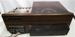 VINTAGE ZENITH ALLEGRO TURN TABLE EIGHT TRACK AM FM TUNER SOUND SYSTEM - VINTAGE